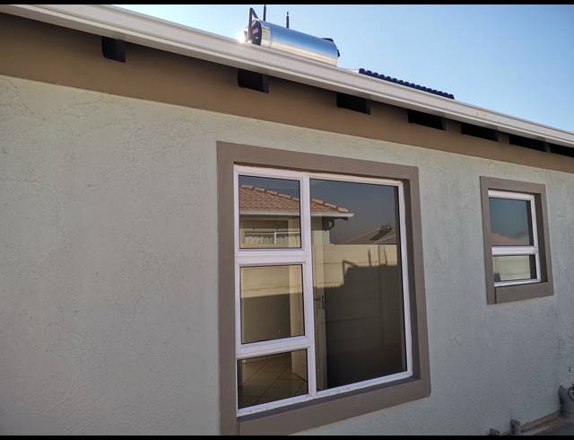 2 BEDROOM SECTIONAL TITLE FOR SALE IN BRAKPAN NORTH